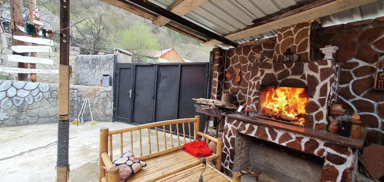 Happy Pandasn12 Hotel Borjomi ภายนอก รูปภาพ