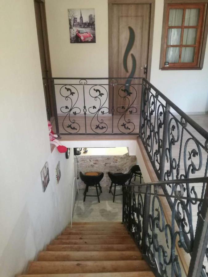 Happy Pandasn12 Hotel Borjomi ภายนอก รูปภาพ